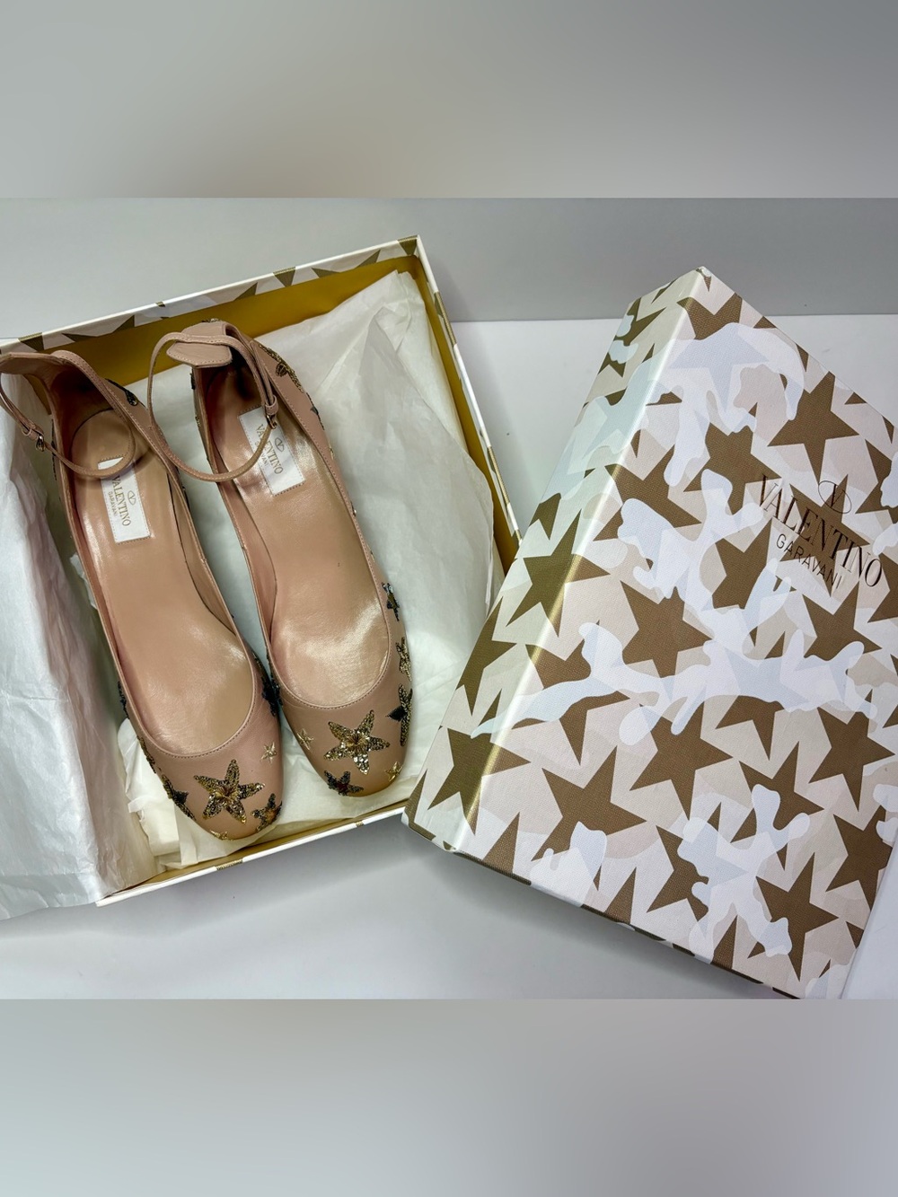 Valentino Garavani Nude Tango Star Studded leather pump